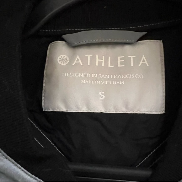 Athleta Jackets & Coats Athleta Reflective Puffer Vest Poshmark